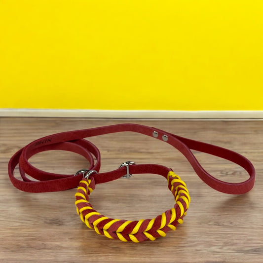 Guinzaglio Retriever in Cuoio Nabuk Rosso – Robusto, Elegante e Confortevole per Cani di Tutte le Taglie